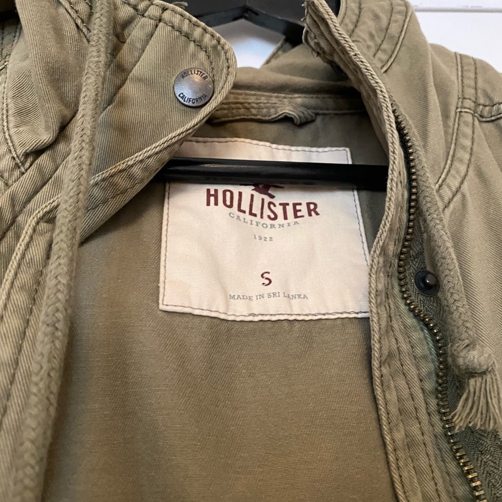 HOLLISTER // jacket - Picture 3 of 3